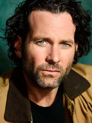 Эйон Бэйли
Eion Bailey
